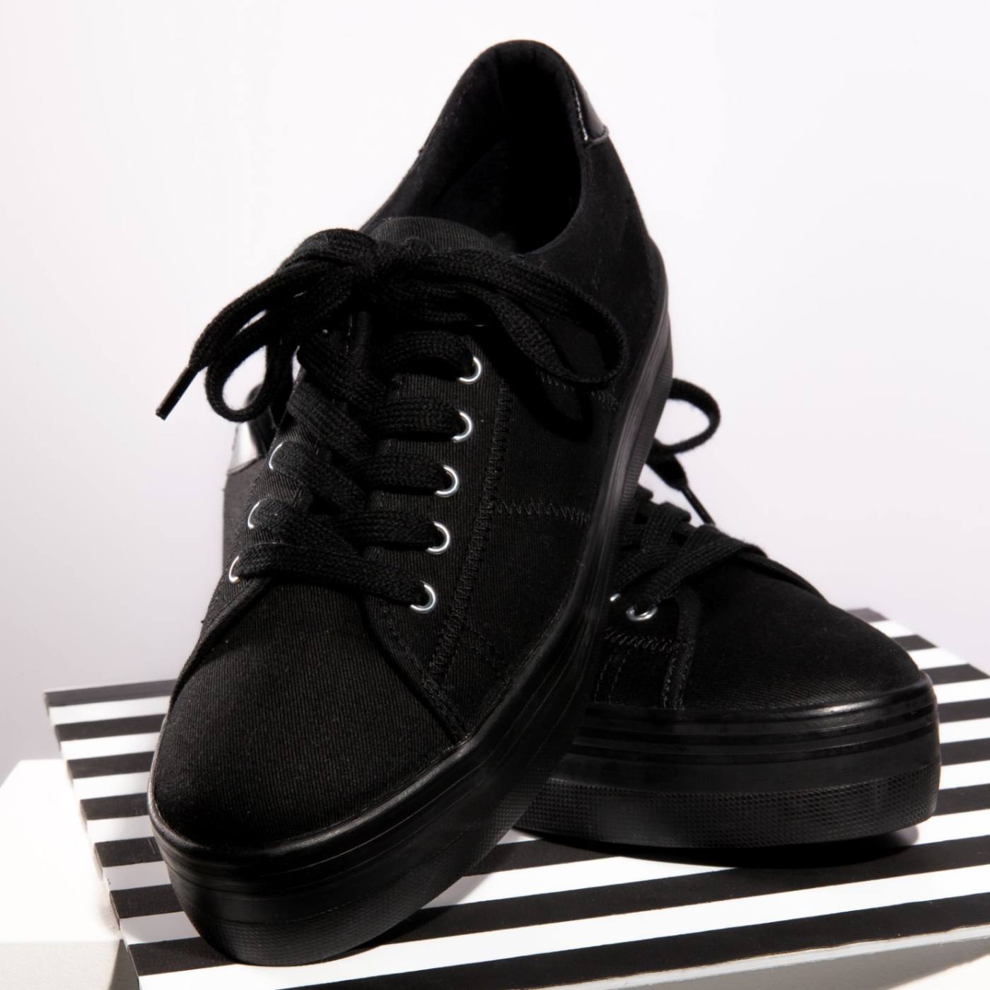 SNEAKER PLATO M - TELA - NERO